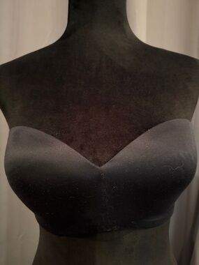 Smooth Strapless Bandeau Bra in Black